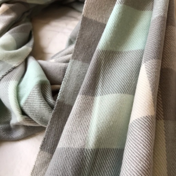 Super soft blanket scarf, sea-foam green/blue - Picture 3 of 5